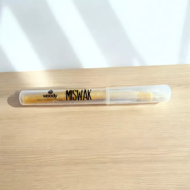Miswak avec upport de voyage Miswak avec upport de voyage