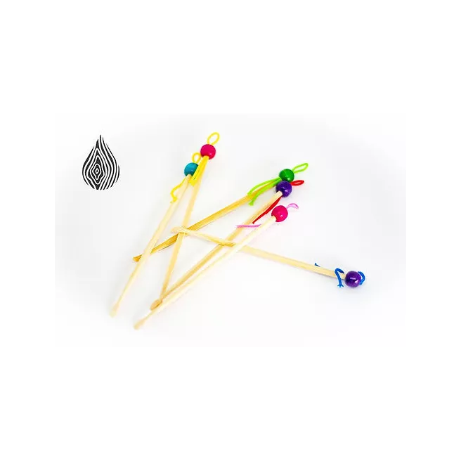 Bamboo ear pick Bamboo ear pick